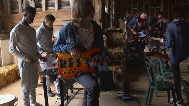Farm City, Found Sounds смотреть онлайн