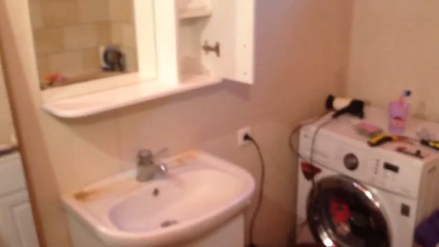 Как Прикрепить Тумбочку или Зеркало к Стене! Все Своими Руками! смотреть онлайн