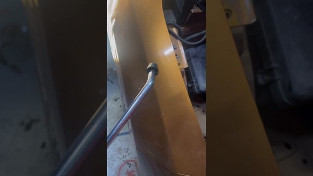 Восстанавливаем крыло на электромобили/Ниссан Лиф. Удаление вмятин без покраски. смотреть онлайн