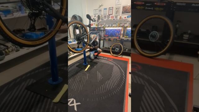 Scott Scale 940 MY 2022 Unboxing And Assembling.