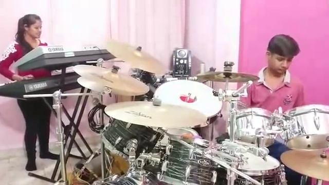 Mere Rashke Qamar Instrumetal Cover |Piano & Drum Cover|Pranay Jain & Saloni Jain | Indori Artist смотреть онлайн