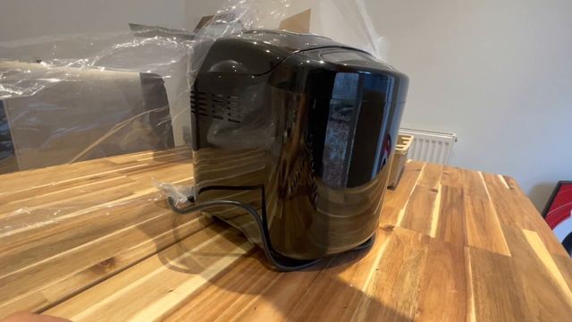 Unboxing Russell Hobbs Compact Fast Breadmaker смотреть онлайн