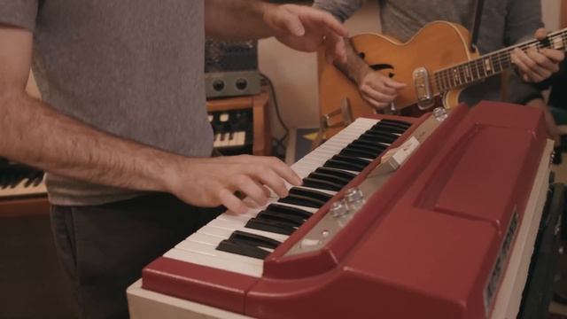 I Will Survive | Gloria Gaynor | funk cover ft. Mario Jose смотреть онлайн