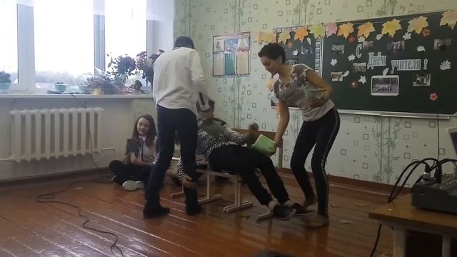 Праздник День учителя в Барсуковской школе(4) смотреть онлайн