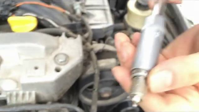 buji degişimi / spark plug change / renault megane 1.6 16V K4M смотреть онлайн