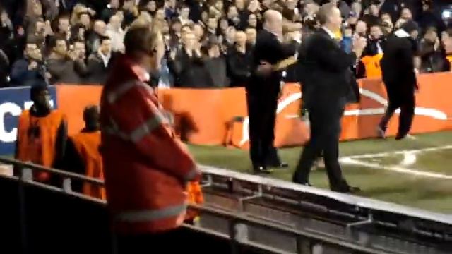 Fulham - Juventus uscita Clint Dempsey смотреть онлайн