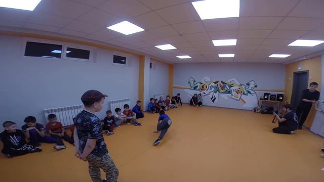 Булат и Амир (Начинающие) смотреть онлайн