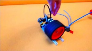 Компактный пневматический ДВИГАТЕЛЬ из Лего