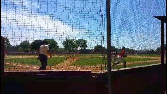 Iszak Mestas Two-Strike Base Hit смотреть онлайн