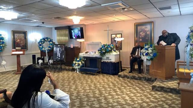 Hazel Smith's Funeral смотреть онлайн