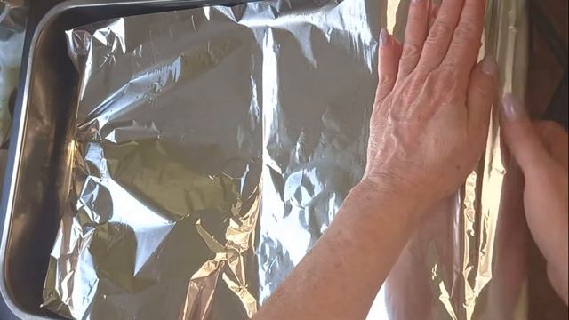 Никогда не выбрасываю куриный остов. Экспериментирую. Варено-копченый остов смотреть онлайн