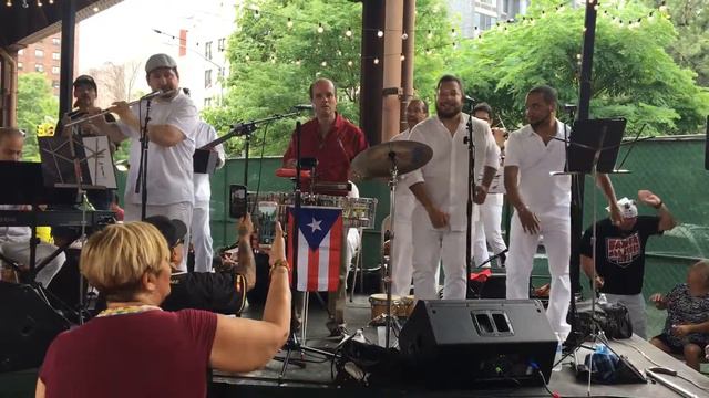 Ivo Tirado Jr’s Bronx Charanga смотреть онлайн