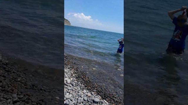 море 18июня 23года .Широкая Балка. смотреть онлайн
