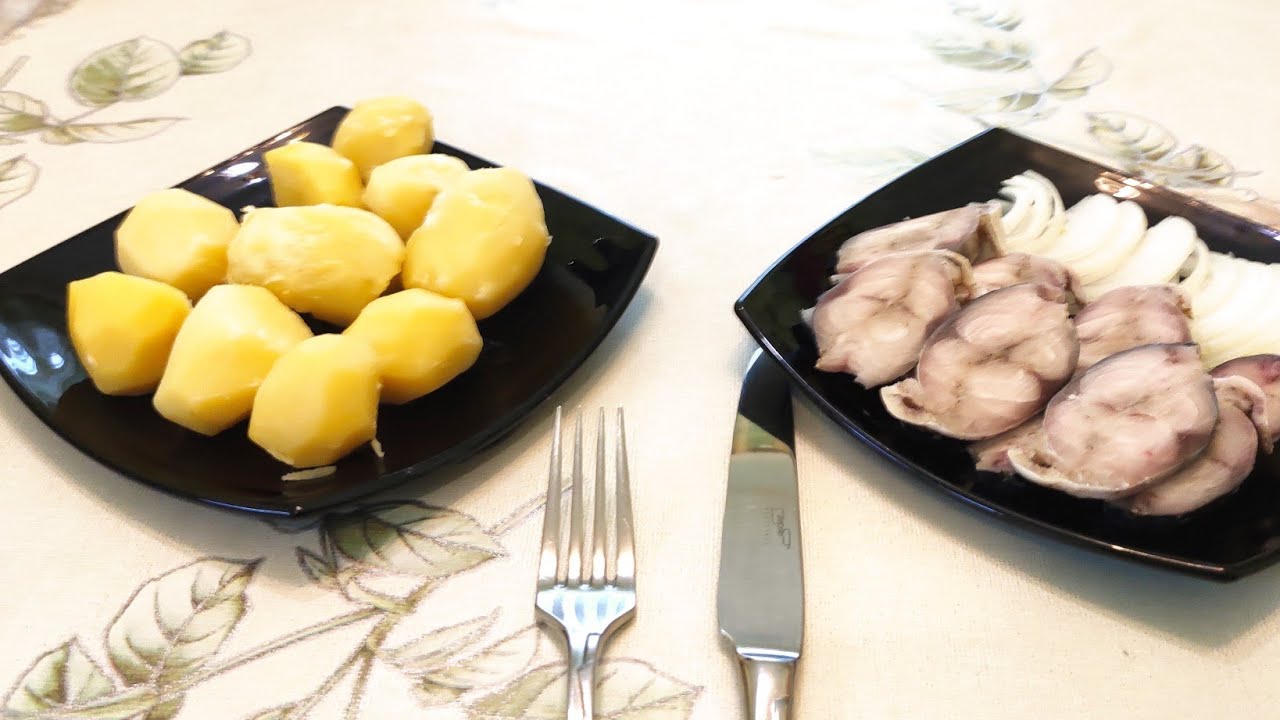 На праздничный стол, только такую скумбрию! Засолка, заморозка все в одном ролике! Будет вкусно! смотреть онлайн