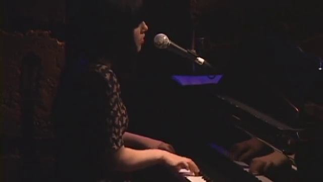Julia Marcell 'Accordion Player' Live in Tokyo May,2,2009 смотреть онлайн