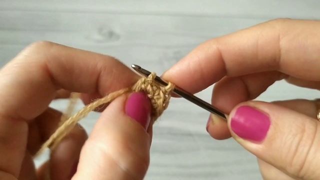 НОВОГОДНЯЯ ИГРУШКА НА ЕЛКУ БЫК КРЮЧКОМ. СИМВОЛ 2021 ГОДА / ЕЛОЧНАЯ ИГРУШКА ШАРИК-БЫЧОК КРЮЧКОМ смотреть онлайн