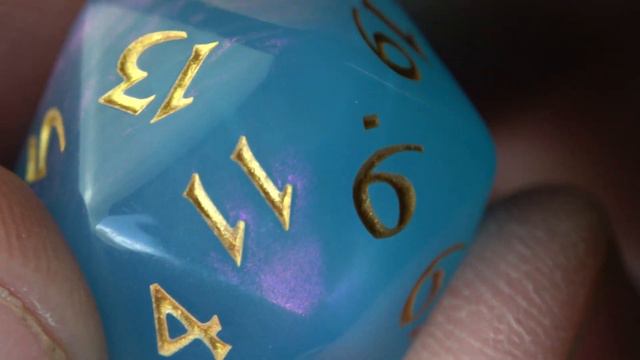 Die Hard Dice - D20 Closeup - Elessia Moonstone Rumara with Gold смотреть онлайн