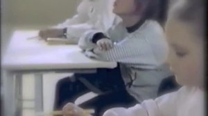 Юлия Началова - Учитель.