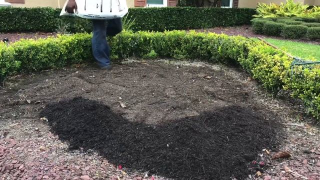 Flower bed preparation and install смотреть онлайн