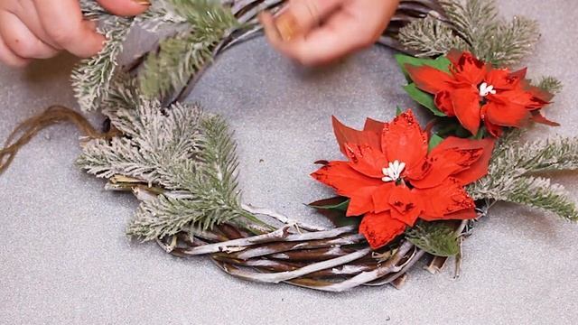 НОВОГОДНИЙ РОЖДЕСТВЕНСКИЙ ВЕНОК своими руками / Christmas wreath on the door смотреть онлайн