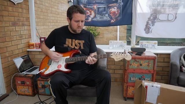 UNBOXING Squier Standard Stratocaster Flame Maple Top | Review Demo смотреть онлайн