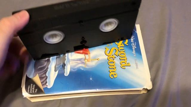 The Sword in the Stone VHS Review (January 2022 Edition) смотреть онлайн
