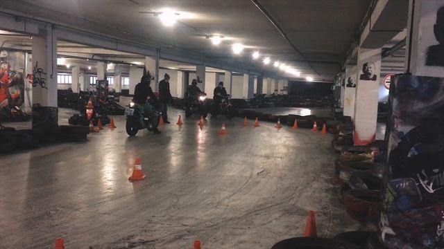 МОТОШКОЛА после трех сезонов на мотоцикле | Джимхана смотреть онлайн