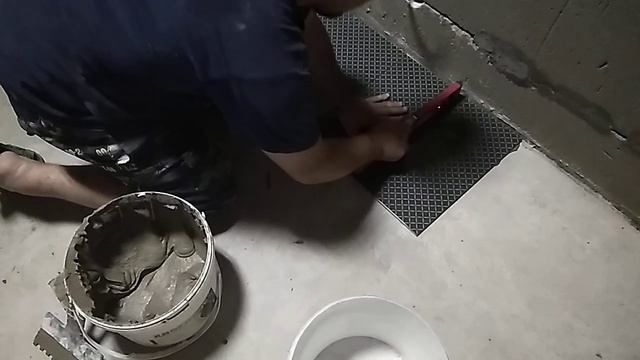 Укладка напольной плитки . смотреть онлайн