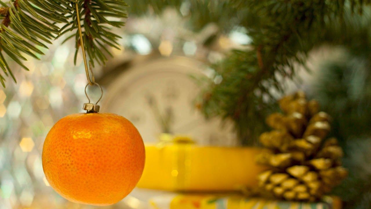 КАК ВСТРЕЧАЛИ И ПРАЗДНОВАЛИ НОВЫЙ ГОД В СССР смотреть онлайн