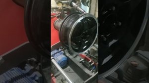 Правка восьмерки 8 литого диска Красноярск