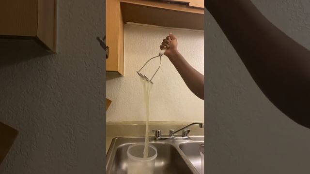 The Best Way to Remove Aloe Latex (Yellow Substance) from your Aloe Vera to Detangle and Pre Poo смотреть онлайн