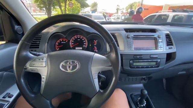 Impressões Toyota Hilux Srv 3.0 Diesel Automática 2013 смотреть онлайн