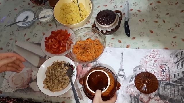 "ВКУСНЕЙШИЕ ГОРШОЧКИ!!!! МУЖ В ВОСТОРГЕ!!!))) Как приготовить вкусное жаркое в горшочках" смотреть онлайн