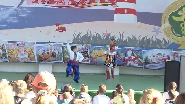 Украинский танец с кушаком смотреть онлайн