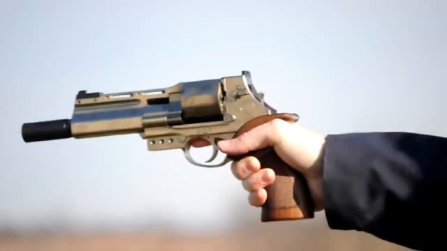 Shooting the Mateba 6 Unica in 44 magnum nickel finish смотреть онлайн