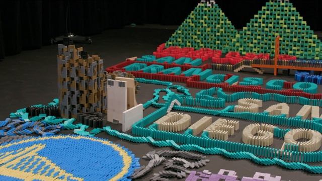 California Domino Art in 33K Dominoes смотреть онлайн