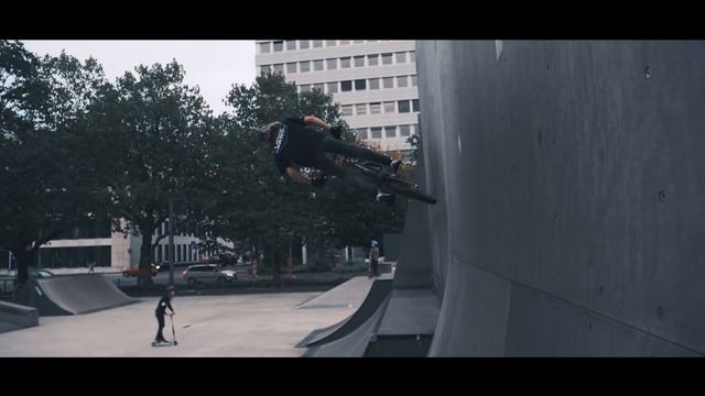 Last Days on 16inch - Lennox Zimmermann смотреть онлайн