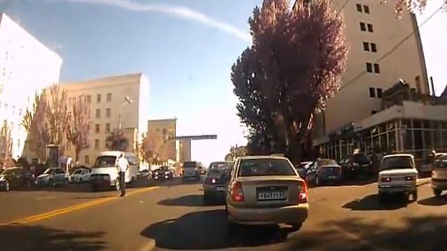 Ростов на Дону 17 09 2012 Человек врезался в авто смотреть онлайн