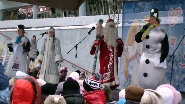 Иваново. Главная Ёлка города встречает Деда Мороза и Снегурочку. смотреть онлайн