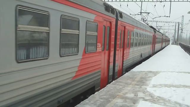 ЭТ2М-090 - Отправление с платформы Колтуши смотреть онлайн