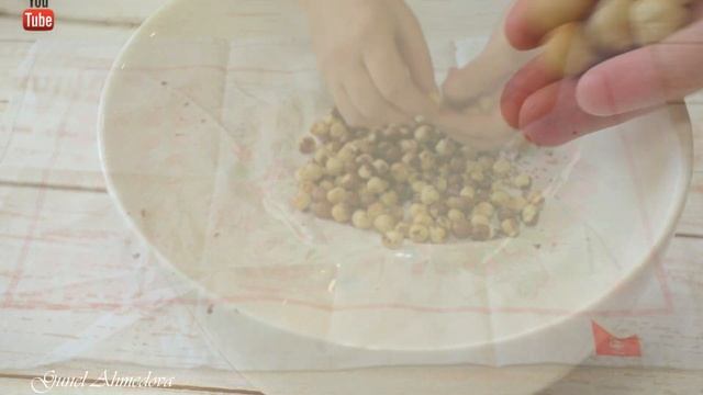 Samovari qaynadinca 10 deqiqeye dolu bir qab konfetler hazirdir , super dadli ve bereketli