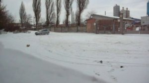 Дрифт на Geely MK Cross (зима)