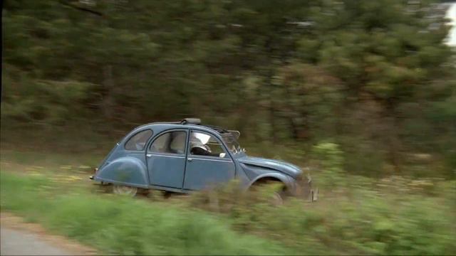 "Жандарм и жандарметки (Le Gendarme et les Gendarmettes)", 1982 (4) смотреть онлайн