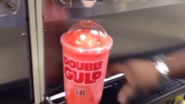 YOU CAN NOT USE THE DOUBLE GULP CUP FOR THE SLURPY смотреть онлайн