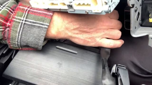 2014 Toyota Camry - How to remove old touch screen radio. Install Boss BE7ACP with Crux SWRTY-61N смотреть онлайн