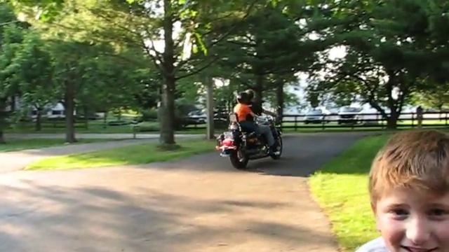 Suzuki Boulevard смотреть онлайн