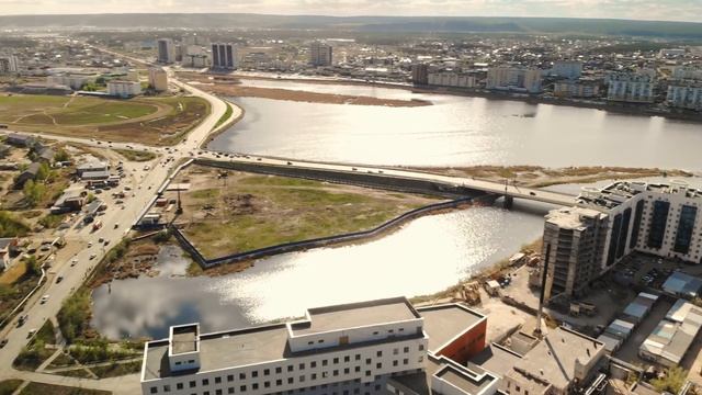 Над Якутском в Якутии (с высоты на дроне) / Over Yakutsk In Yakutia (from A Height On A Drone)