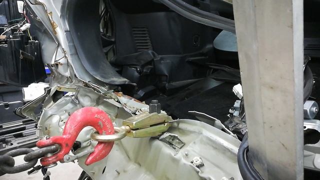 ПЫТАЕМСЯ РАЗОБРАТЬ БАГАЖНОЕ ОТДЕЛЕНИЕ NISSAN ROGUE T32 смотреть онлайн