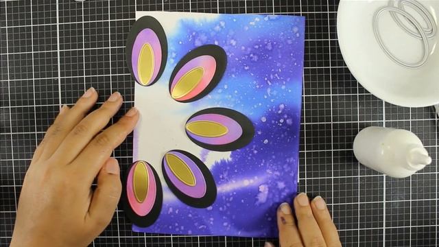 How to Use Mixed Media: 3 GORGEOUS Techniques to Create Oval-Shaped Paper Crafting Projects! смотреть онлайн