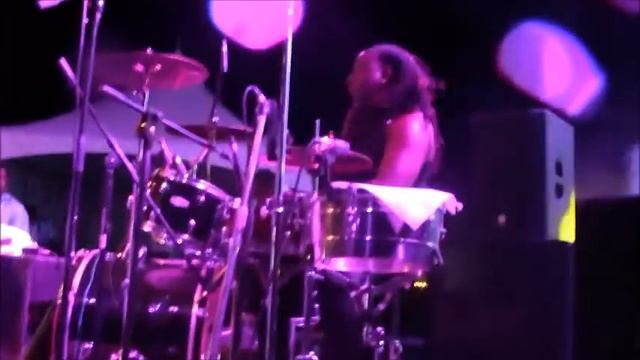 Reggae Drummer Dyrol (Chops) Randall with GLEN WASHINGTON @ Trinidad and Tobago смотреть онлайн